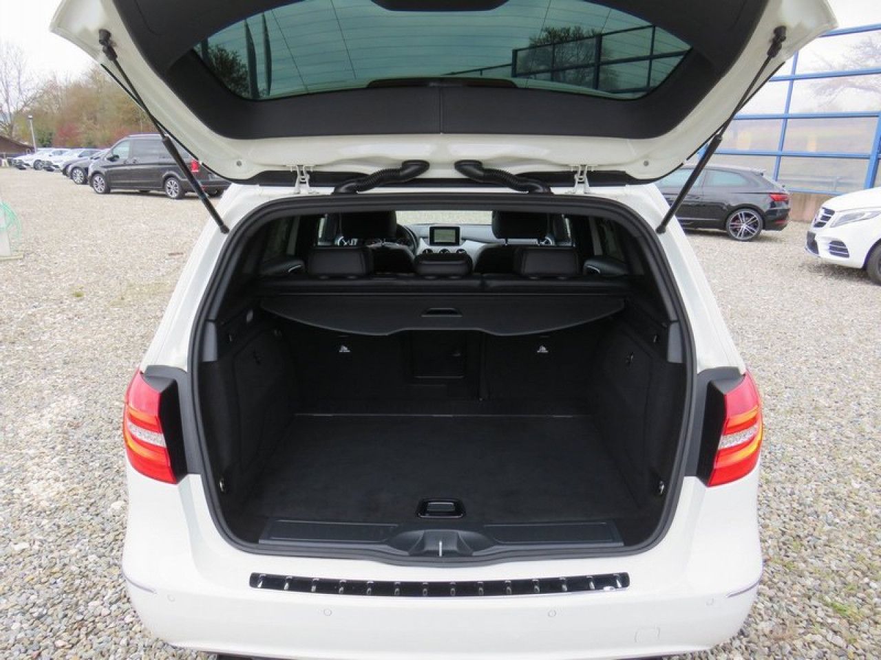 Fahrzeugbild 11 / 12