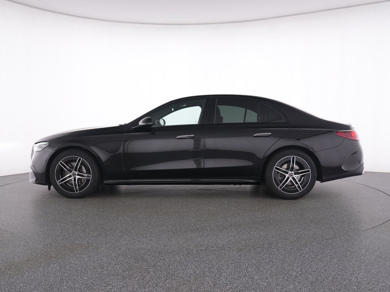 Mercedes-Benz E-Klasse – Bild 10