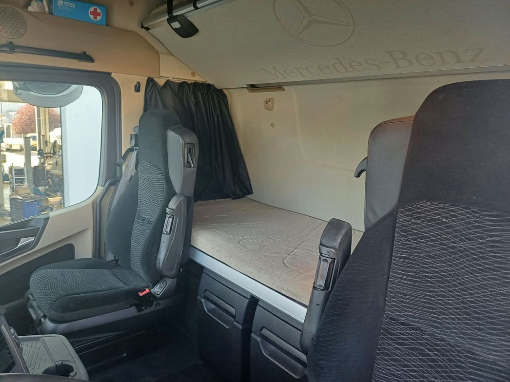 Mercedes-Benz | Actros 18.45