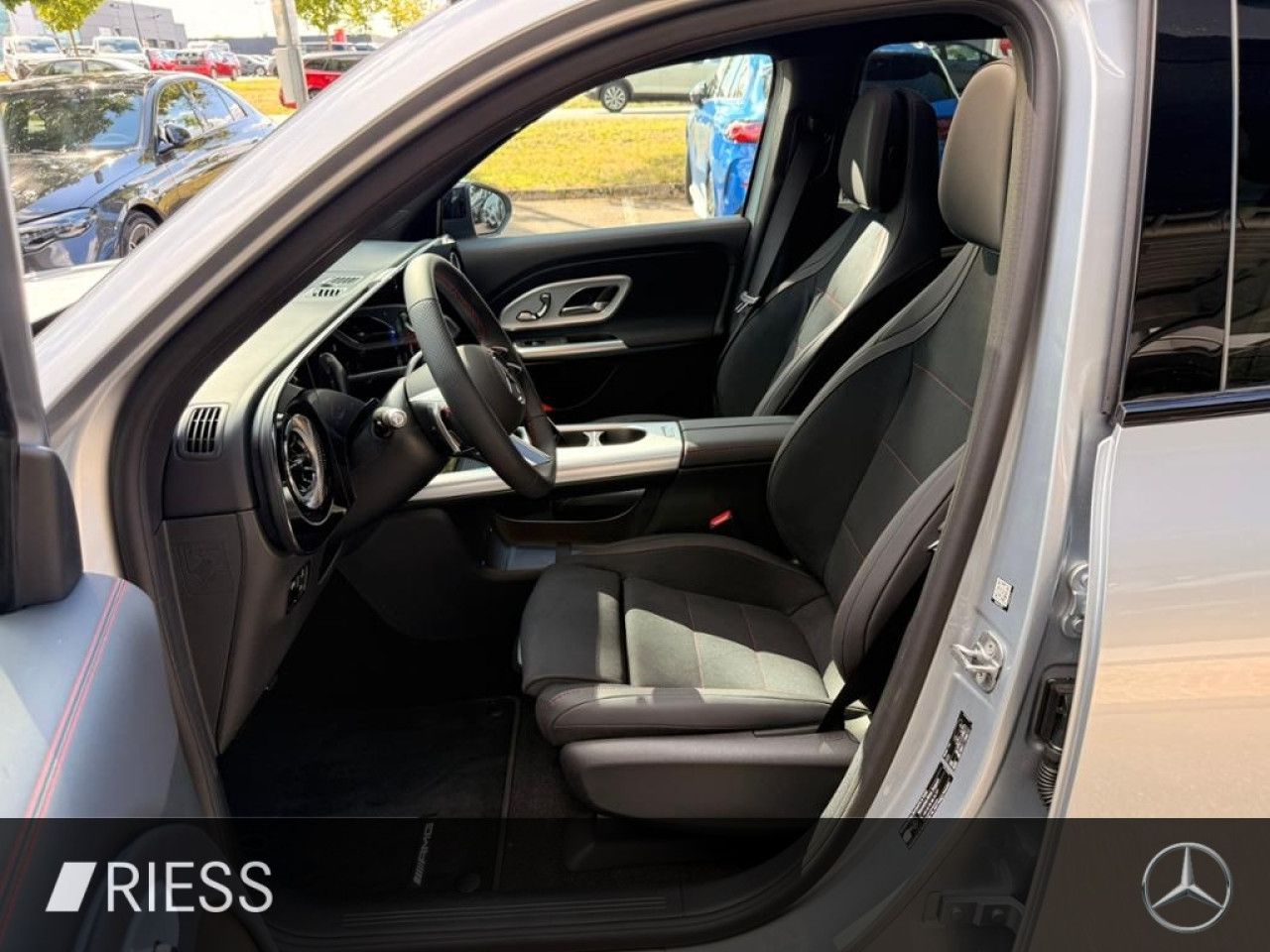 Mercedes-Benz GLB – Bild 2