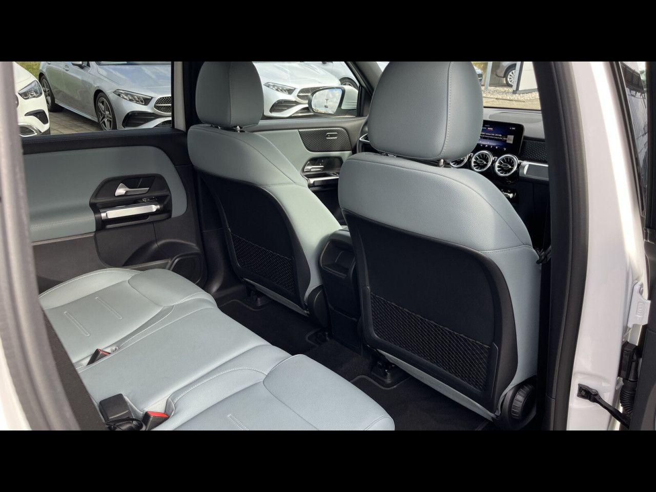 Fahrzeugbild 17 / 30