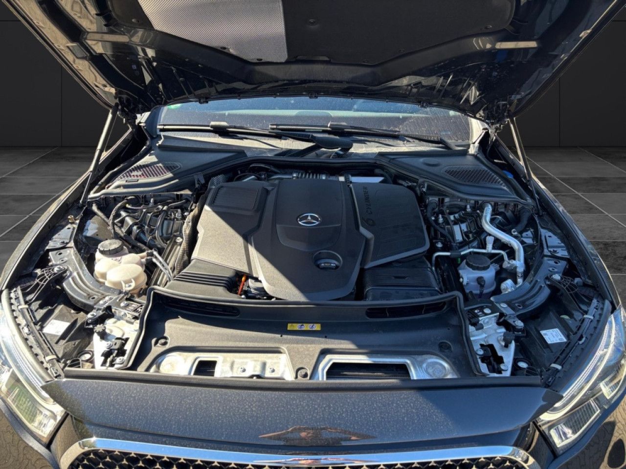 Mercedes-Benz E-Klasse – Bild 21
