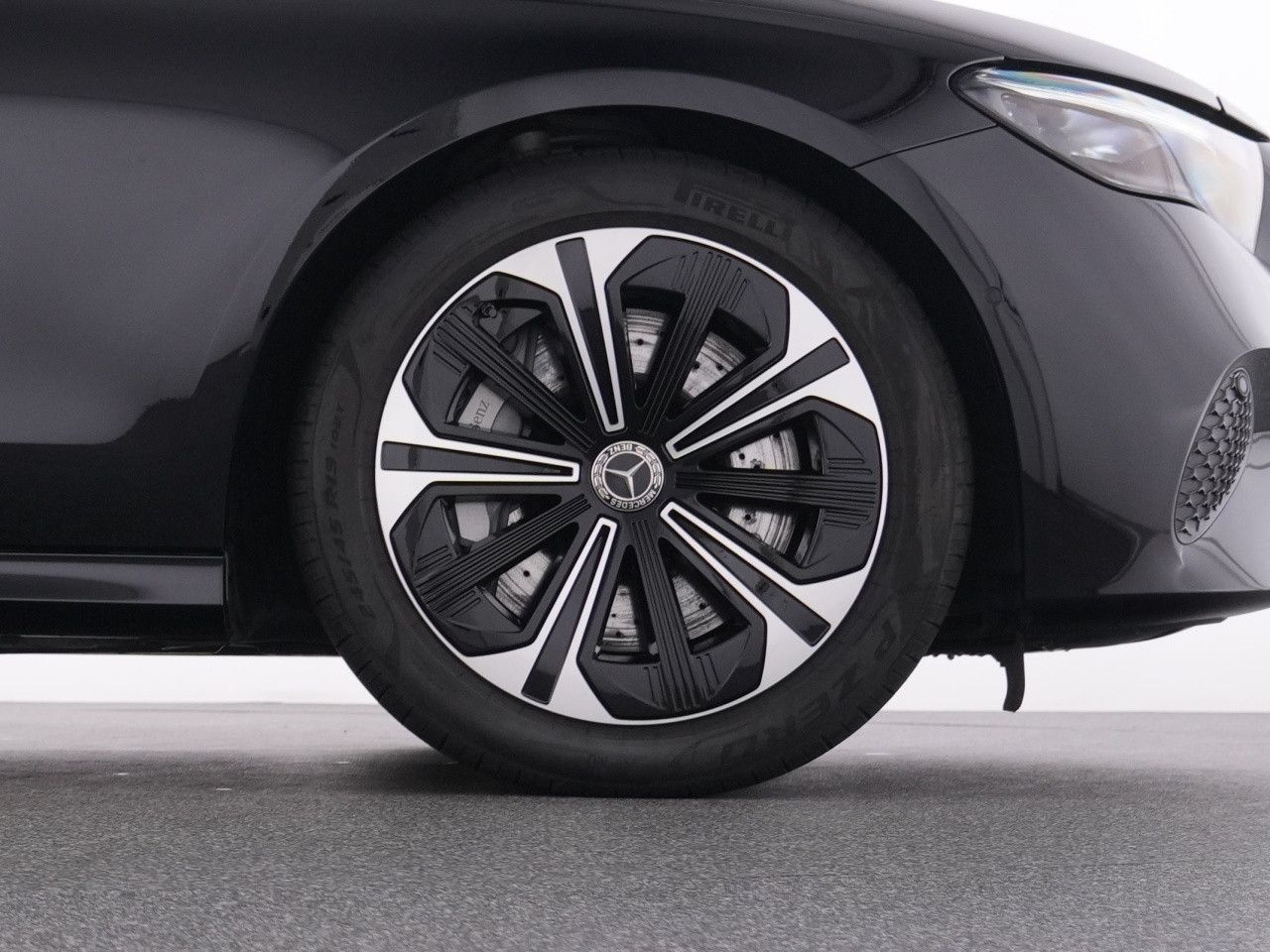 Mercedes-Benz E-Klasse – Bild 21