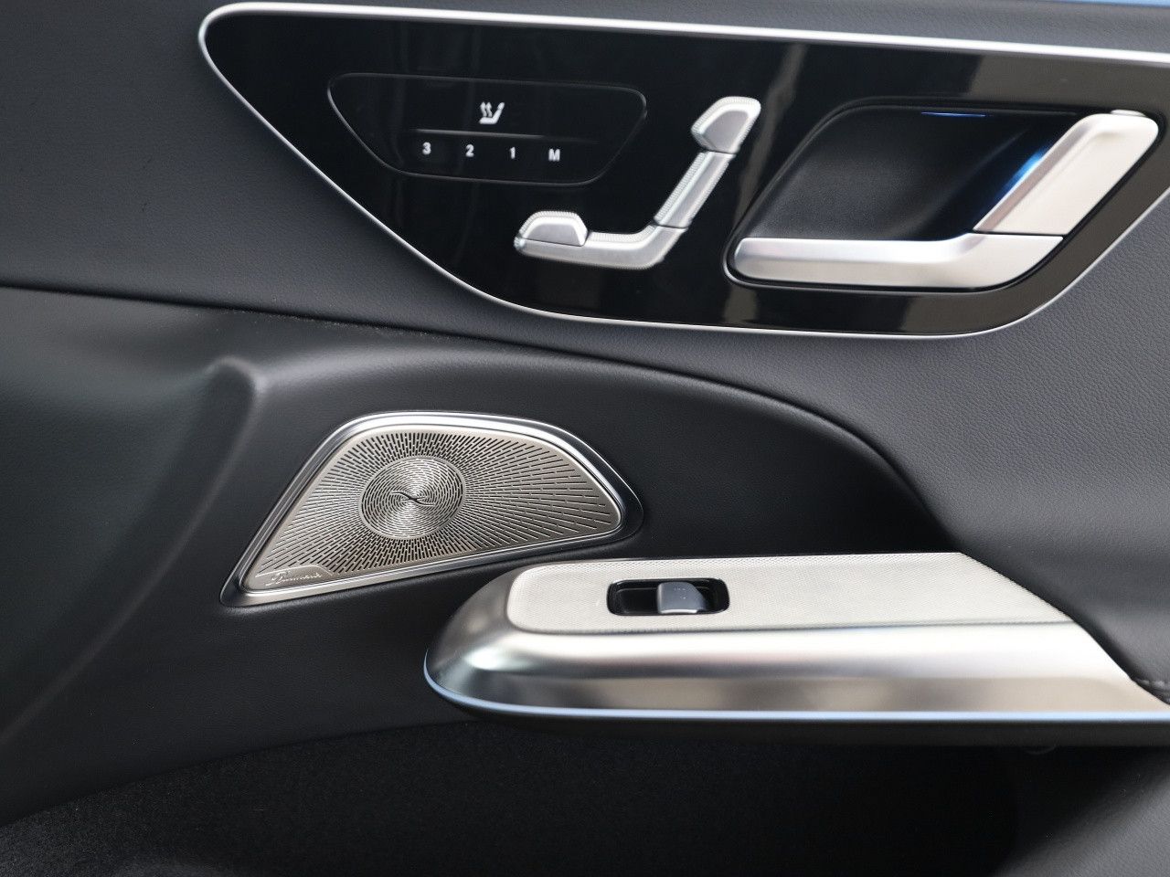 Mercedes-Benz E-Klasse – Bild 17