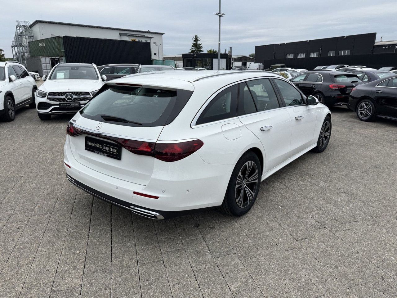 Mercedes-Benz E-Klasse – Bild 8
