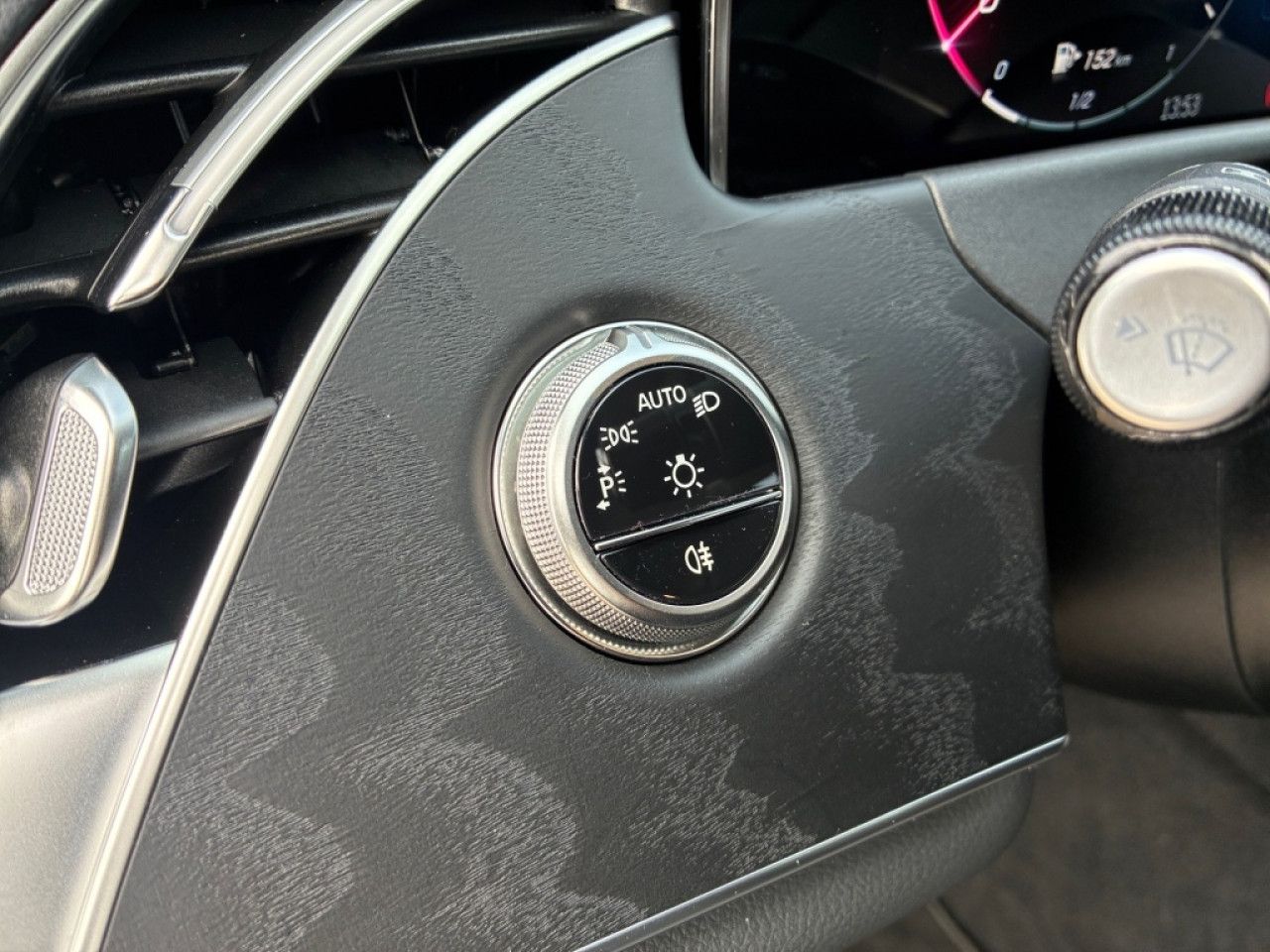 Mercedes-Benz E-Klasse – Bild 28