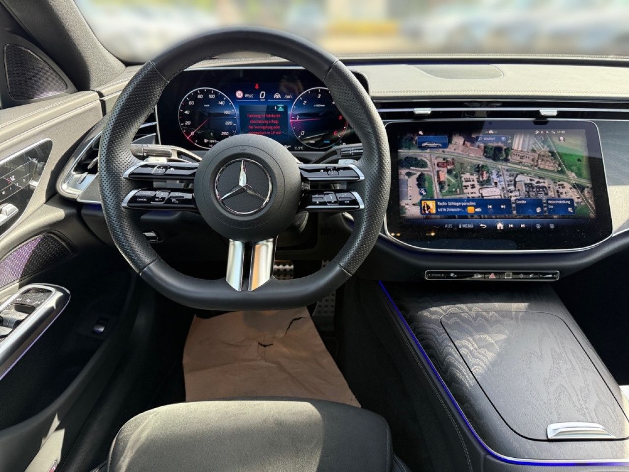 Mercedes-Benz E-Klasse – Bild 9