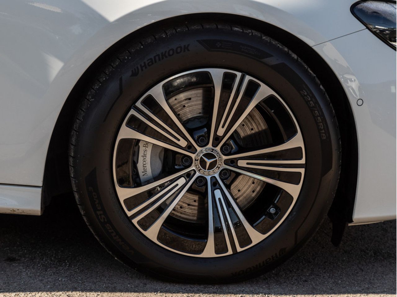 Mercedes-Benz E-Klasse – Bild 7