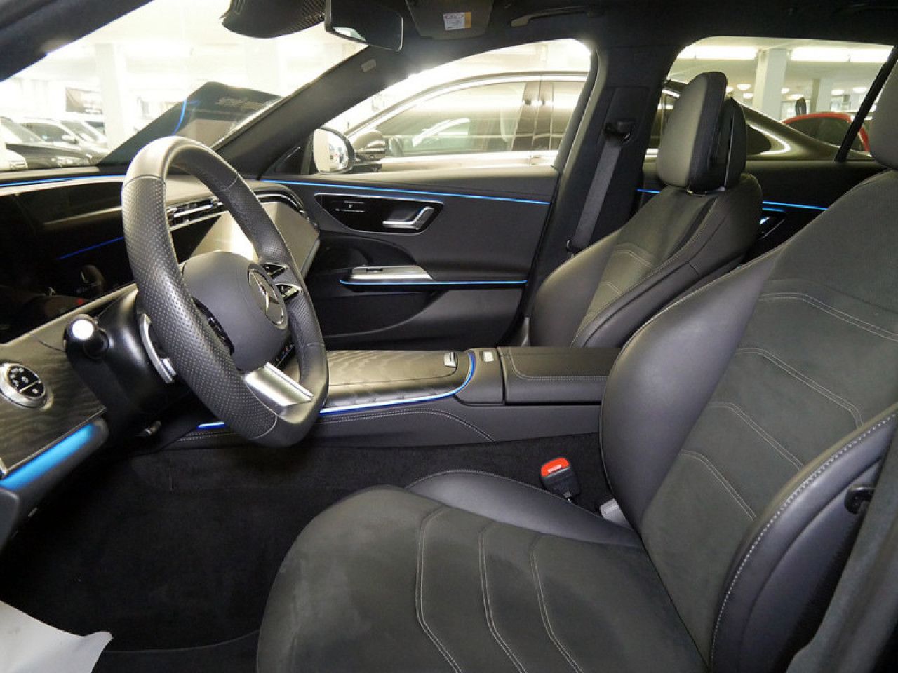 Mercedes-Benz E-Klasse – Bild 16