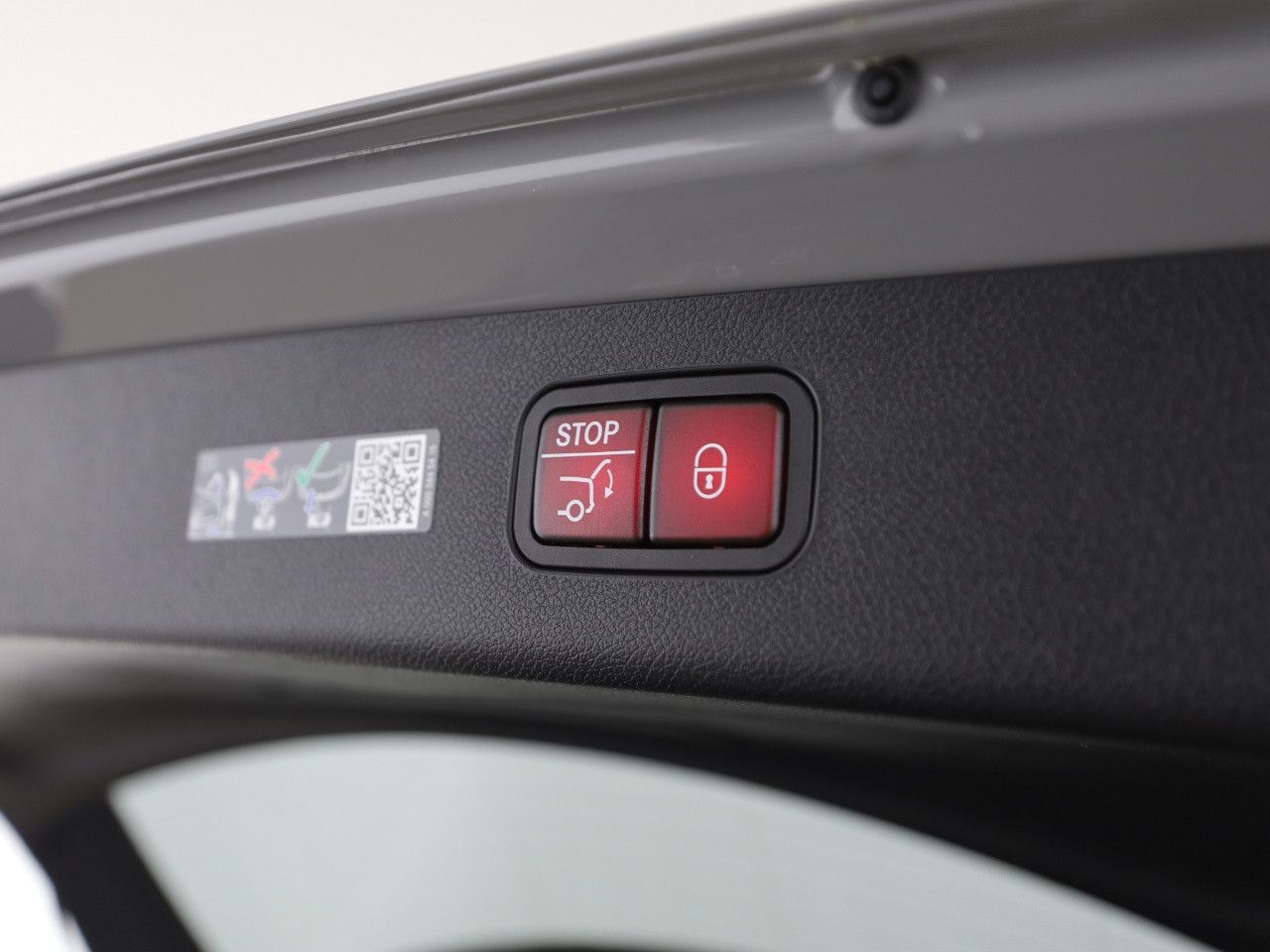 Mercedes-Benz E-Klasse – Bild 24