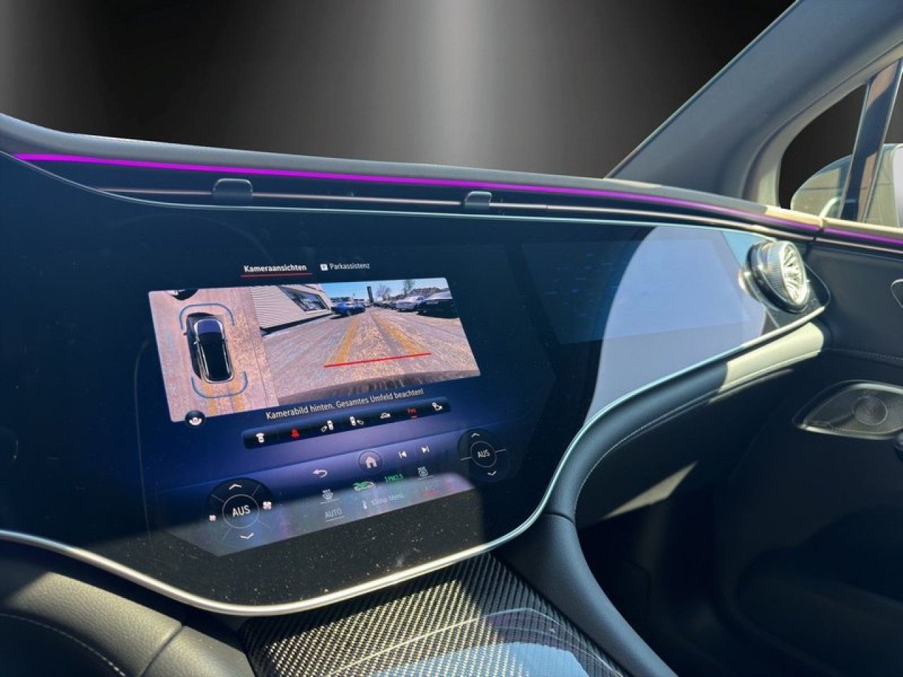 Mercedes-Benz EQE SUV – Bild 12