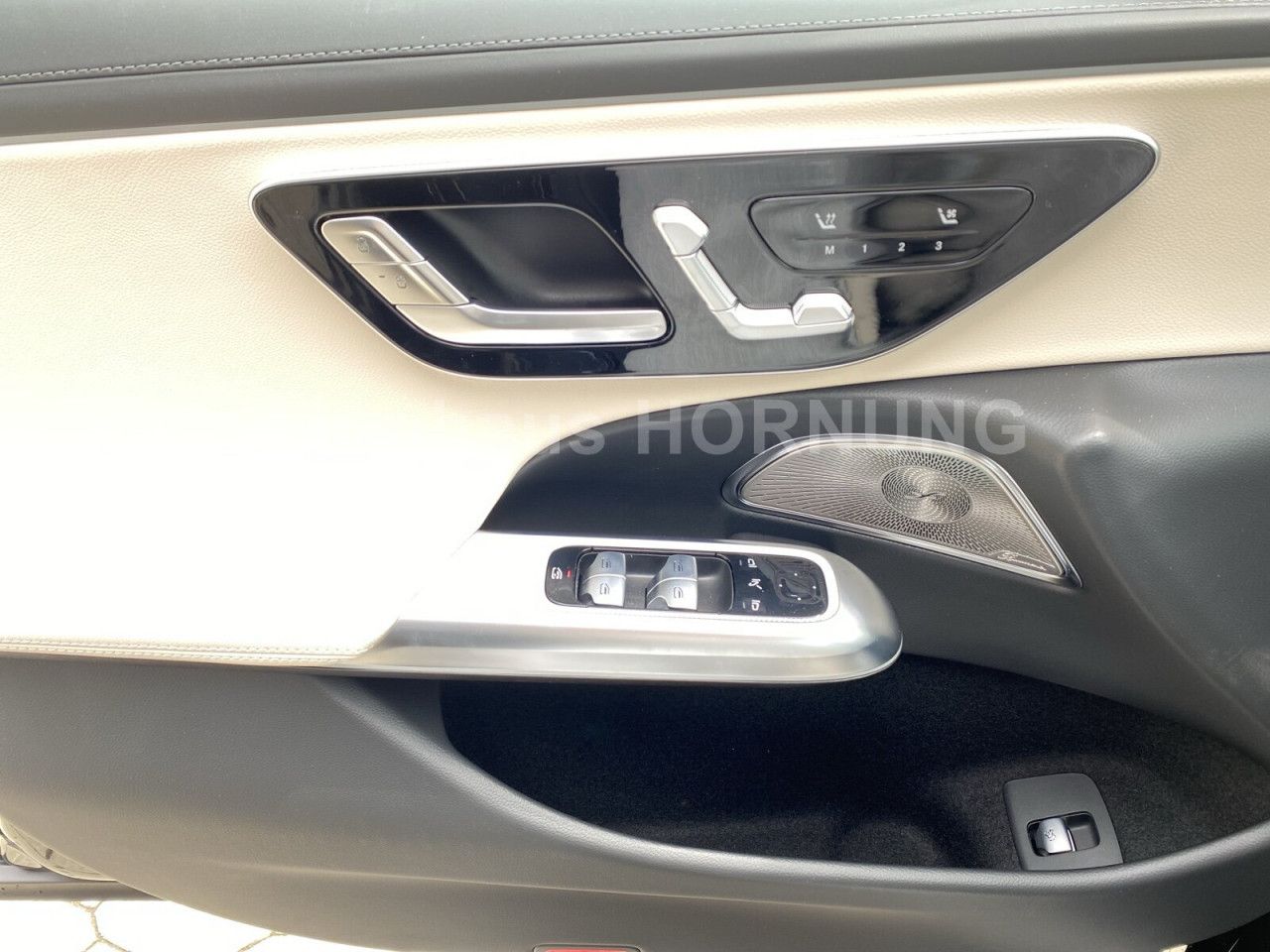 Mercedes-Benz E-Klasse – Bild 12