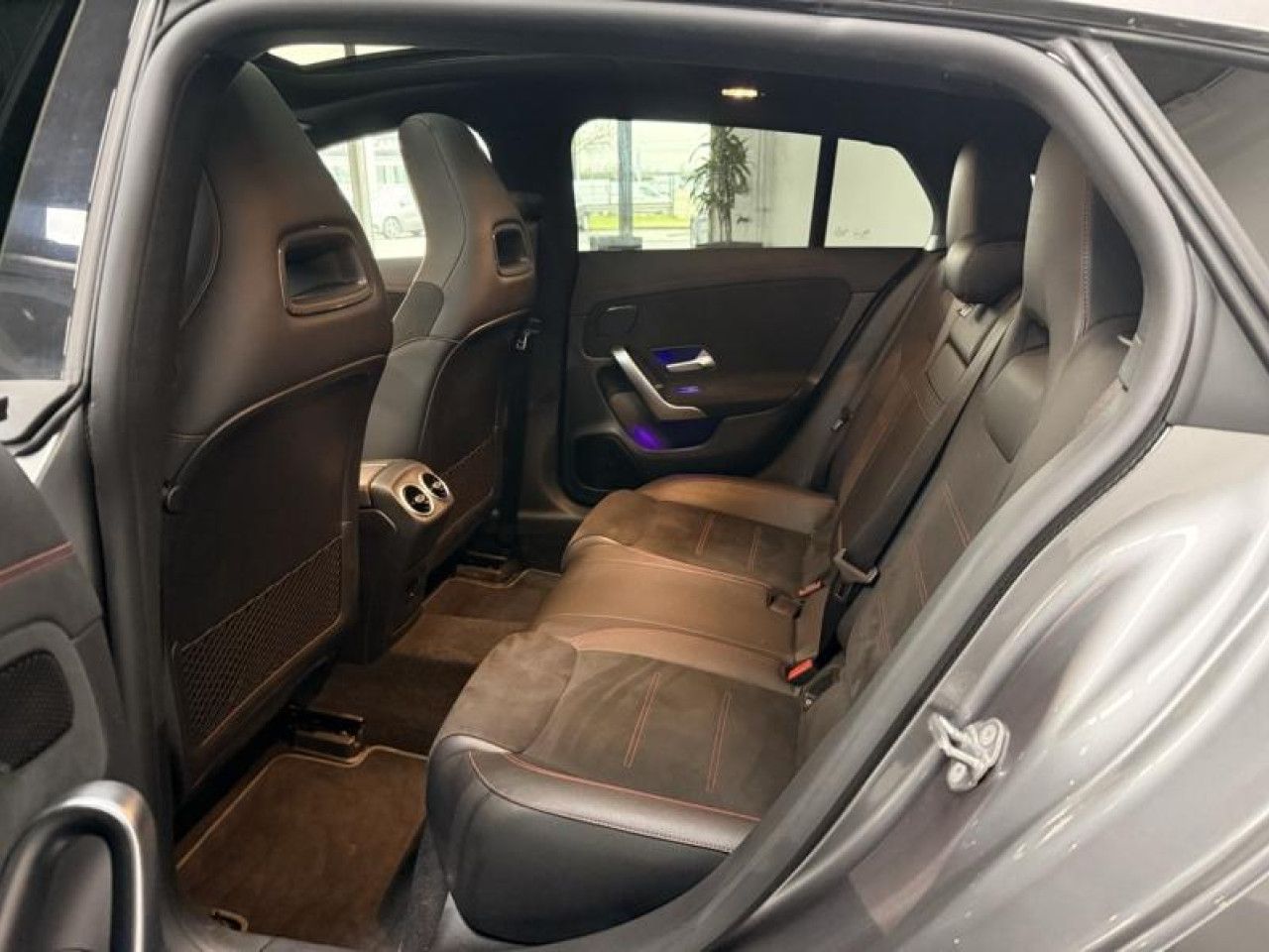 Photo du véhicule 13 / 18