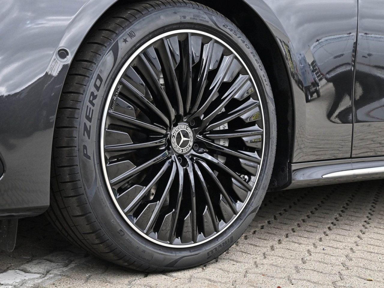 Mercedes-Benz E-Klasse – Bild 7