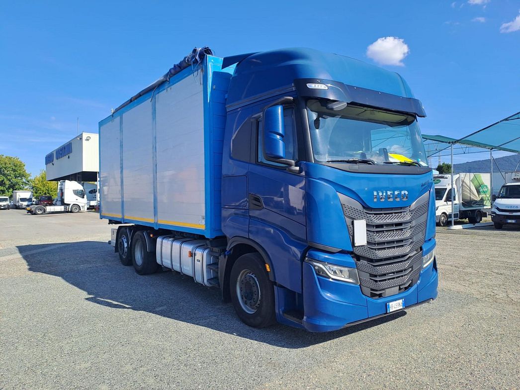 IVECO | S-WAY AS260S46 Y/FP