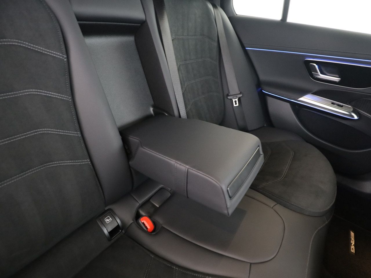 Mercedes-Benz E-Klasse – Bild 19
