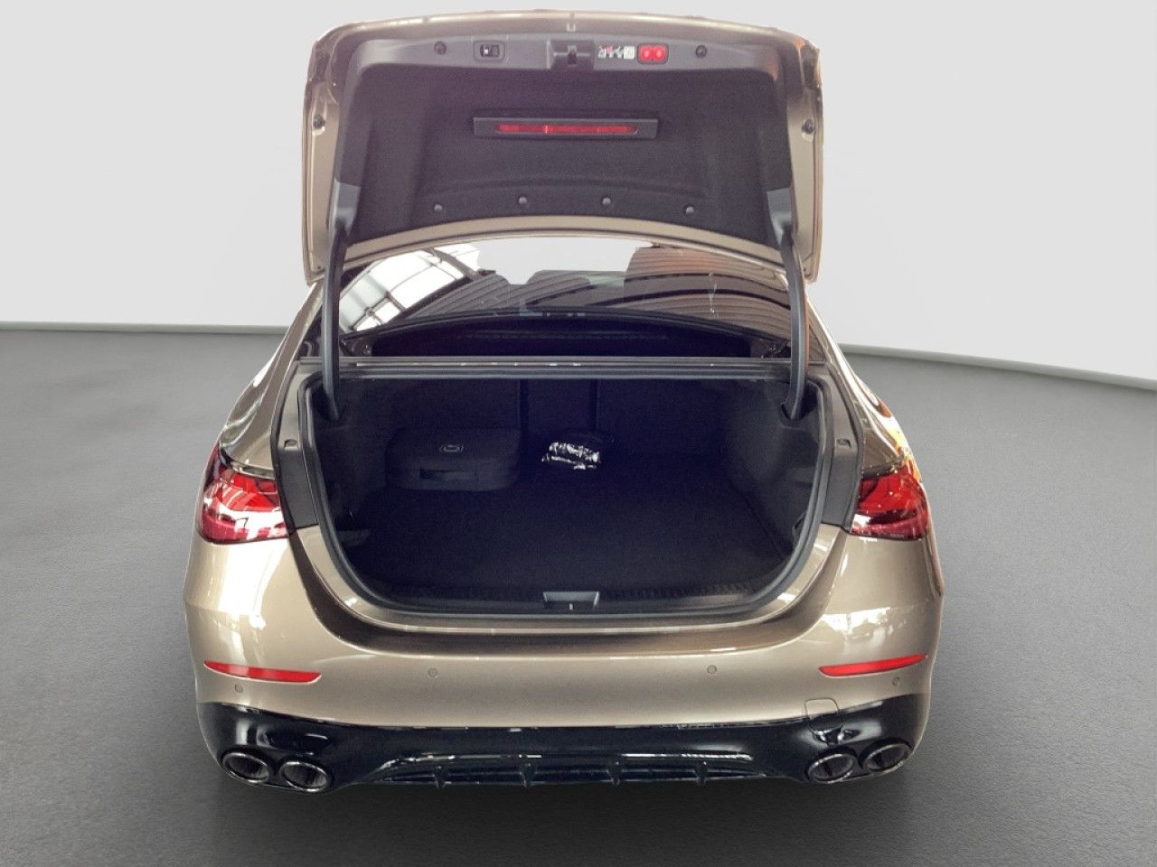 Mercedes-Benz E-Klasse – Bild 18