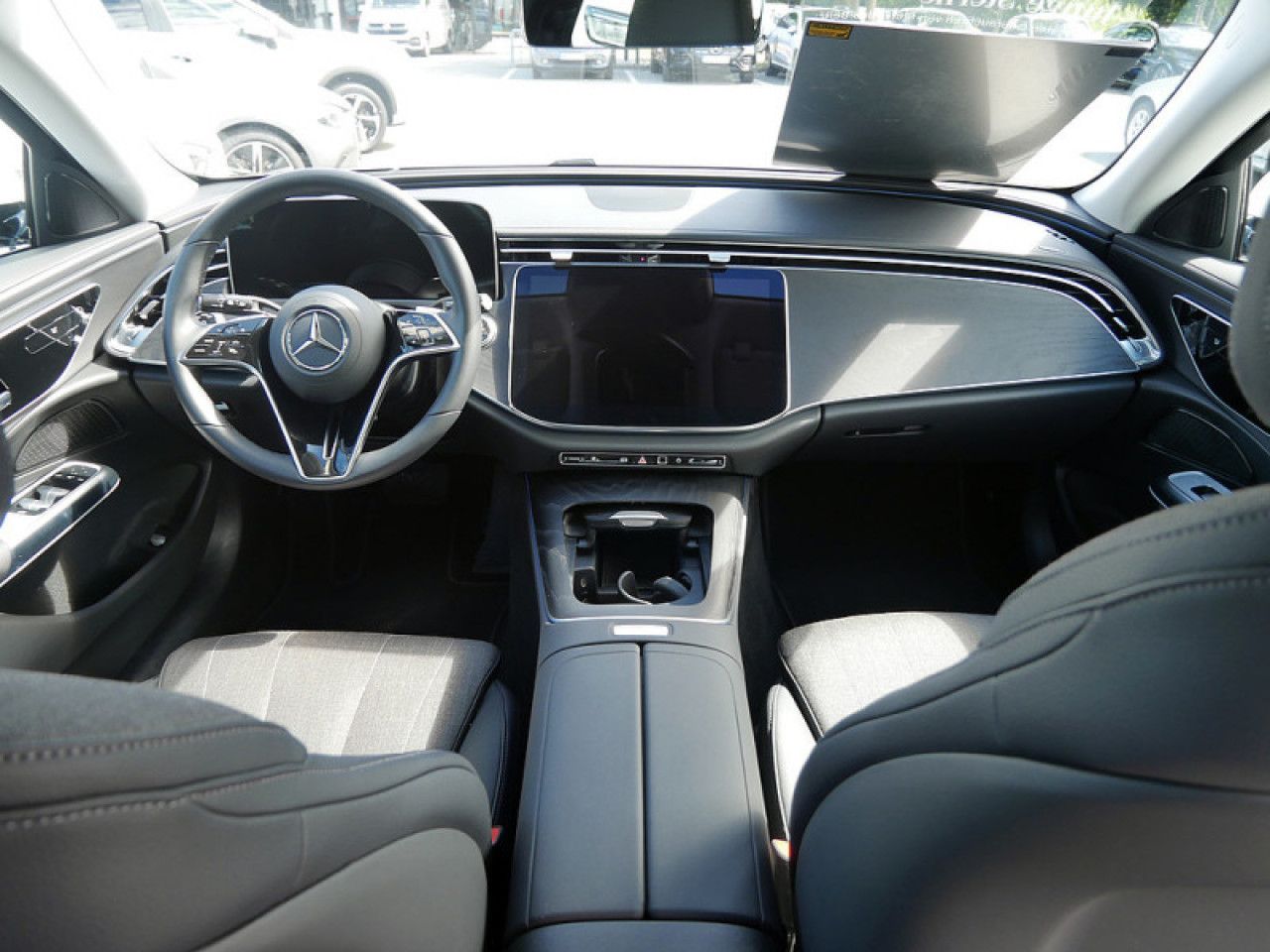 Mercedes-Benz E-Klasse – Bild 7