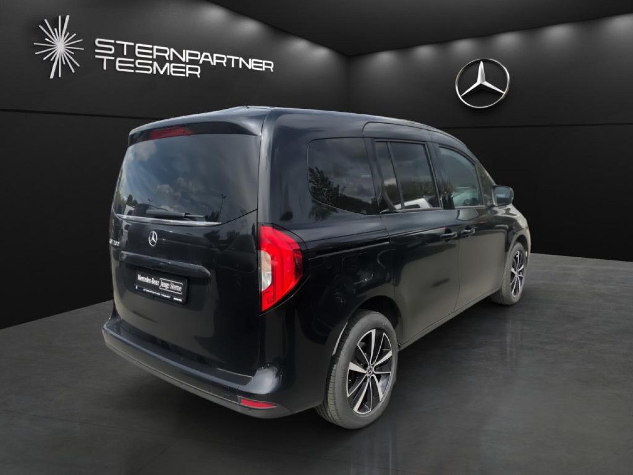 Mercedes-Benz EQT – Bild 8