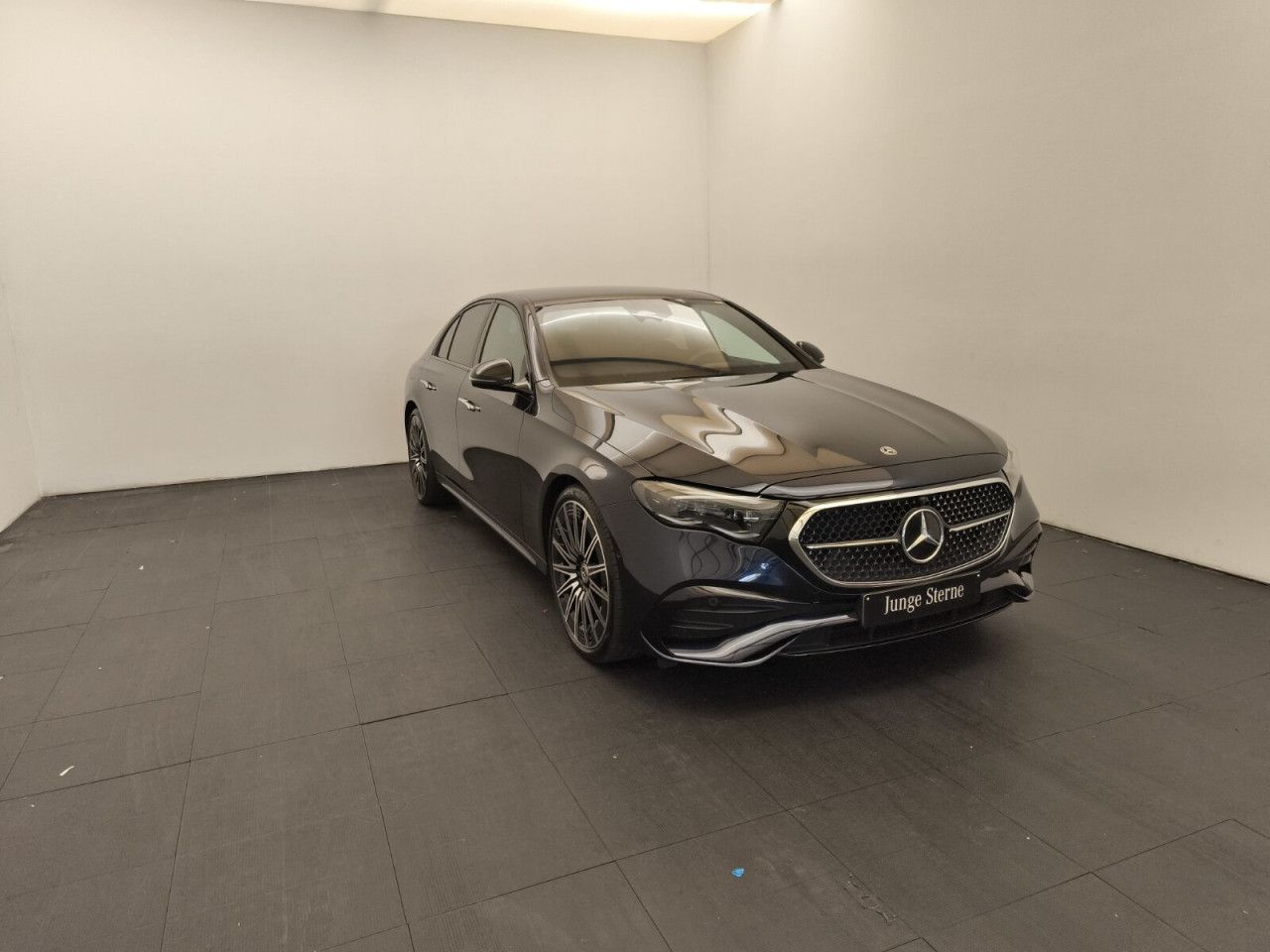 Mercedes-Benz E-Klasse – Bild 3