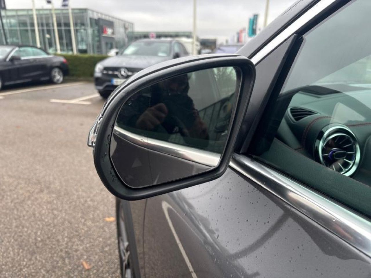 Photo du v&eacute;hicule 17 / 18