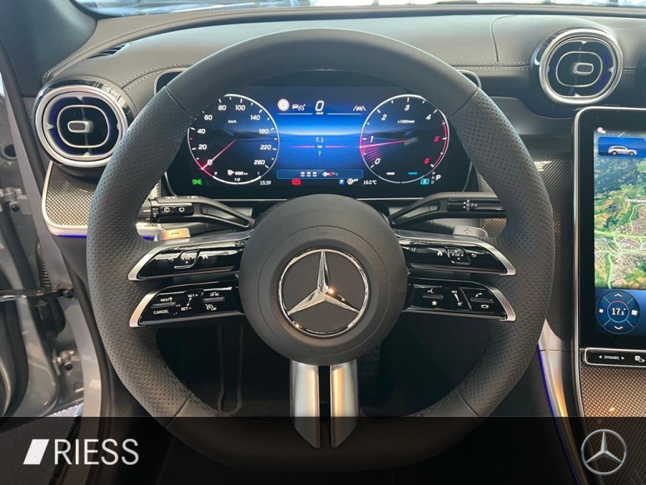 Mercedes-Benz GLC – Bild 11