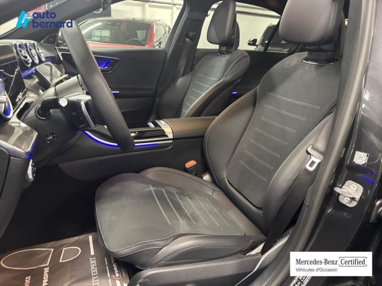 Photo du v&eacute;hicule 9 / 18