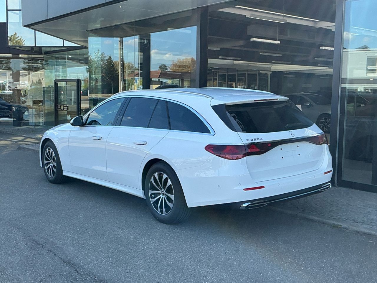 Mercedes-Benz E-Klasse – Bild 3