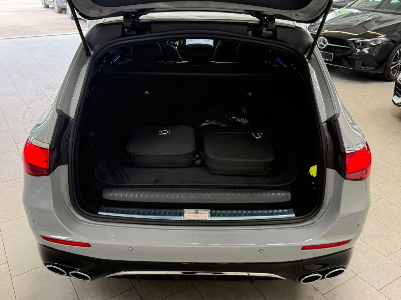 Mercedes-Benz E-Klasse – Bild 14
