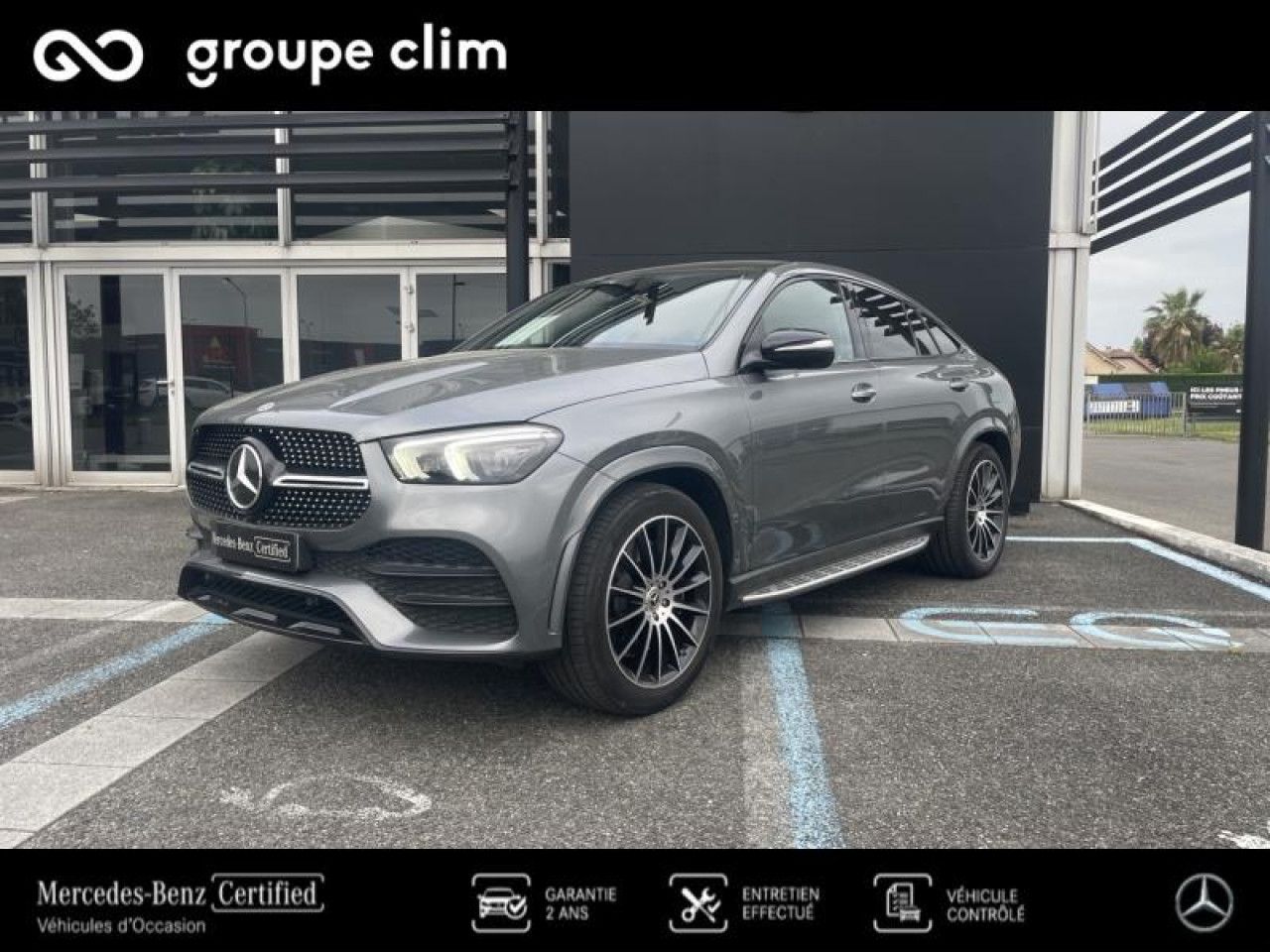 Photo du v&eacute;hicule 1 / 18