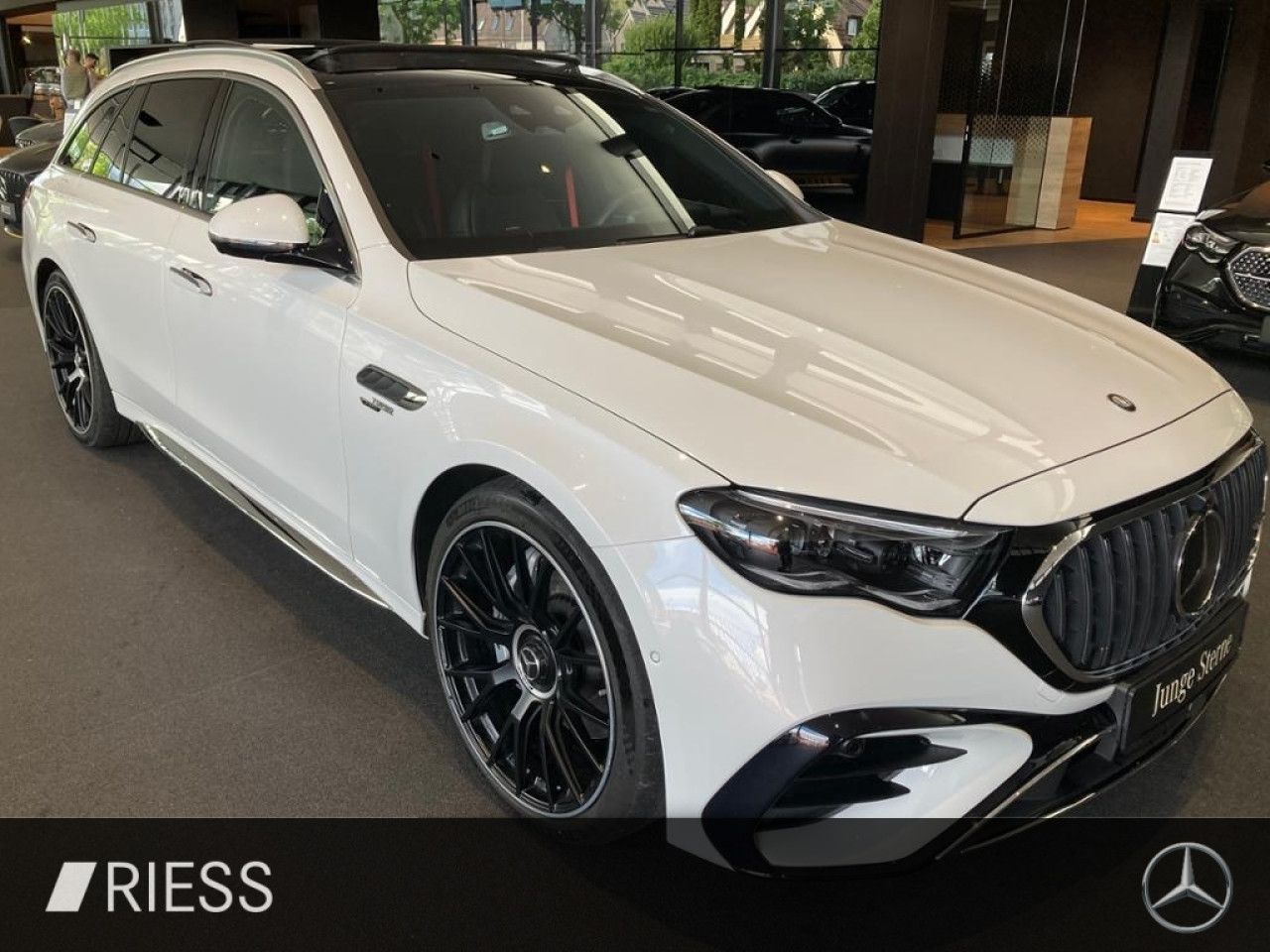 Mercedes-Benz E-Klasse – Bild 17