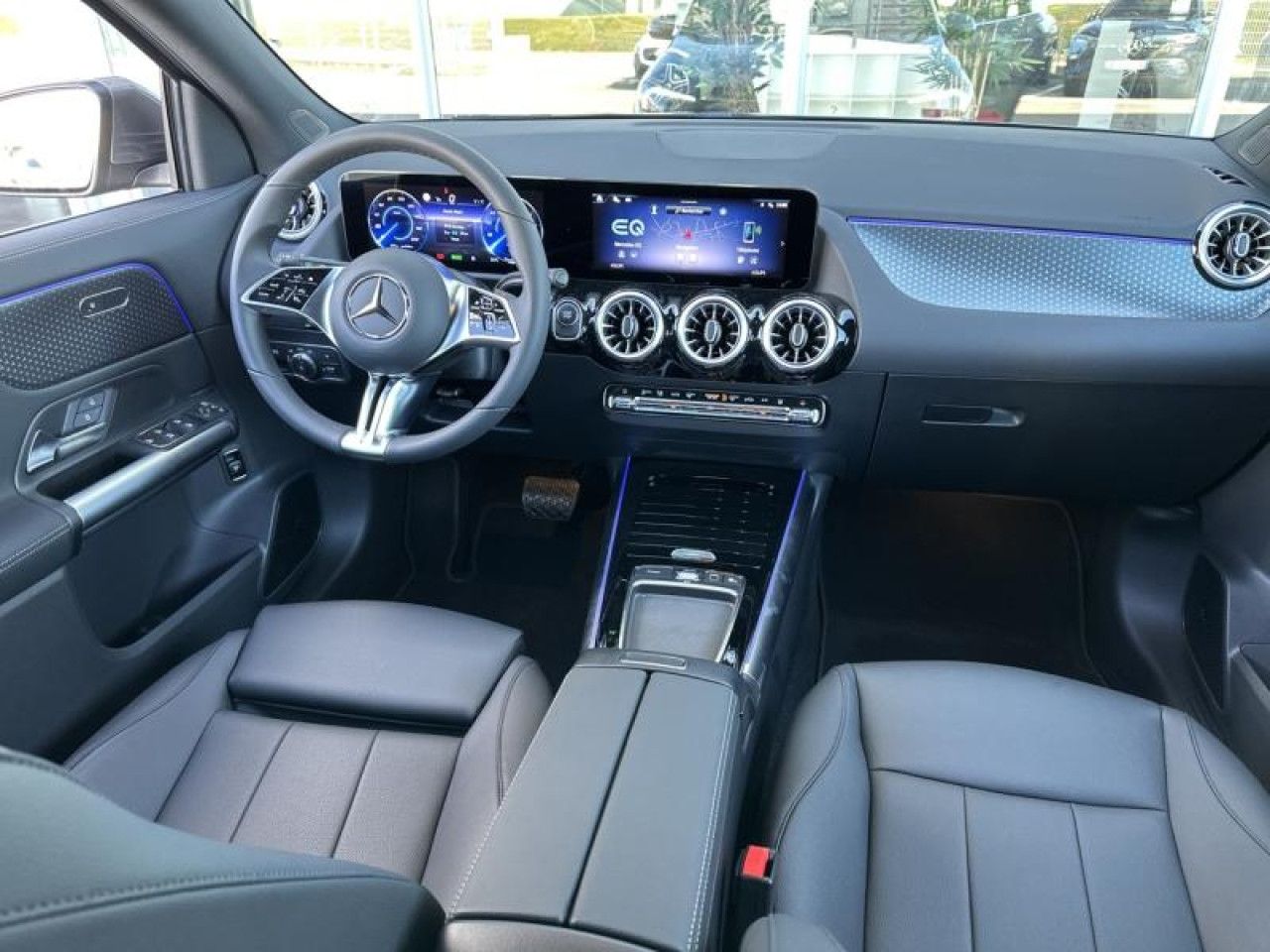 Photo du v&eacute;hicule 13 / 18