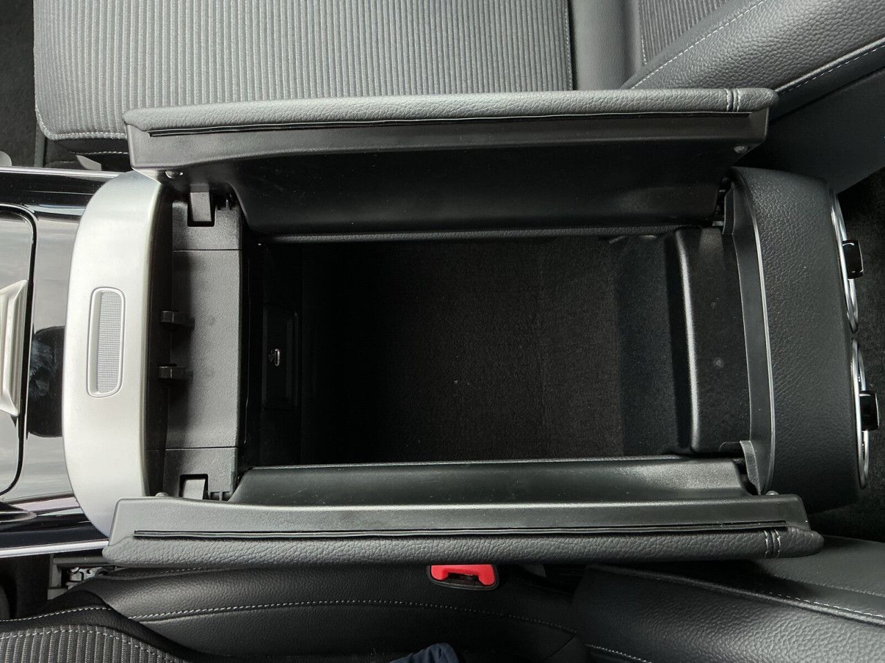Mercedes-Benz C-Klasse – Bild 24