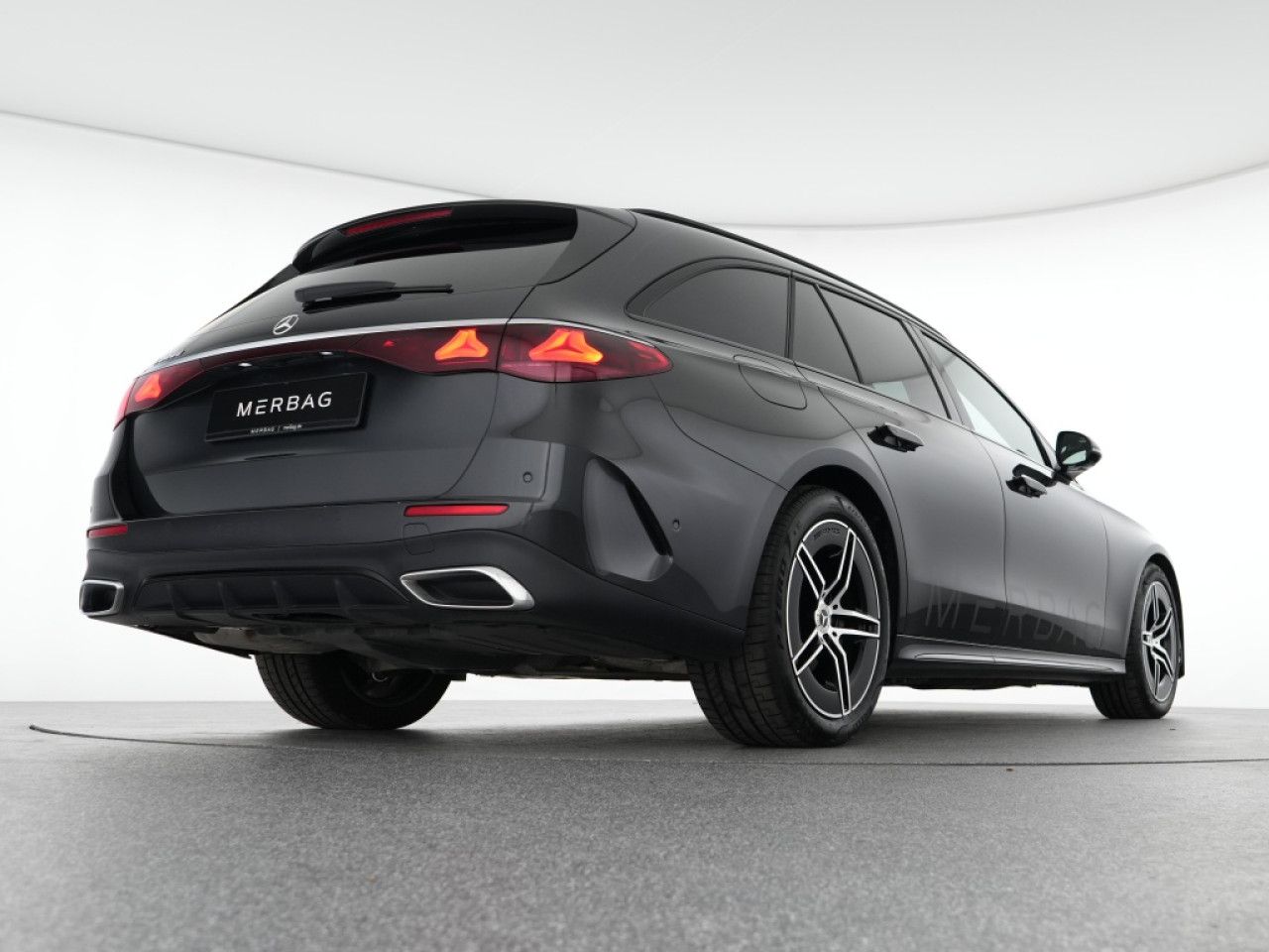 Mercedes-Benz E-Klasse – Bild 9