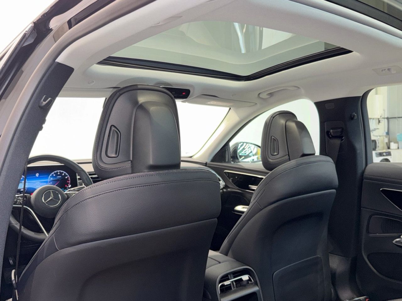 Mercedes-Benz E-Klasse – Bild 13