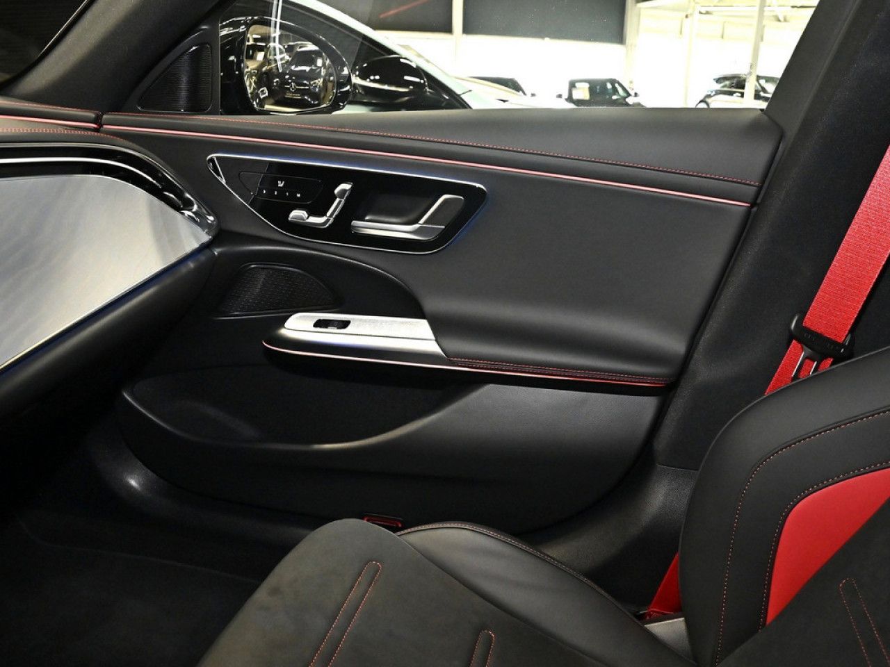 Mercedes-Benz E-Klasse – Bild 17