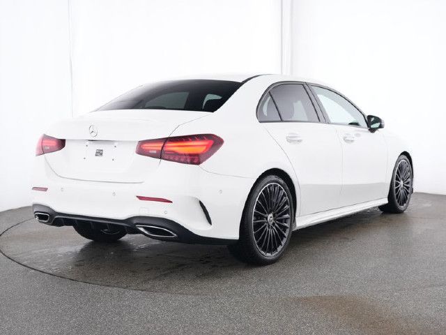 Mercedes-Benz A 220