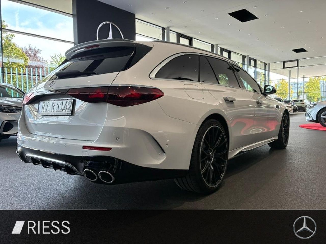 Mercedes-Benz E-Klasse – Bild 7