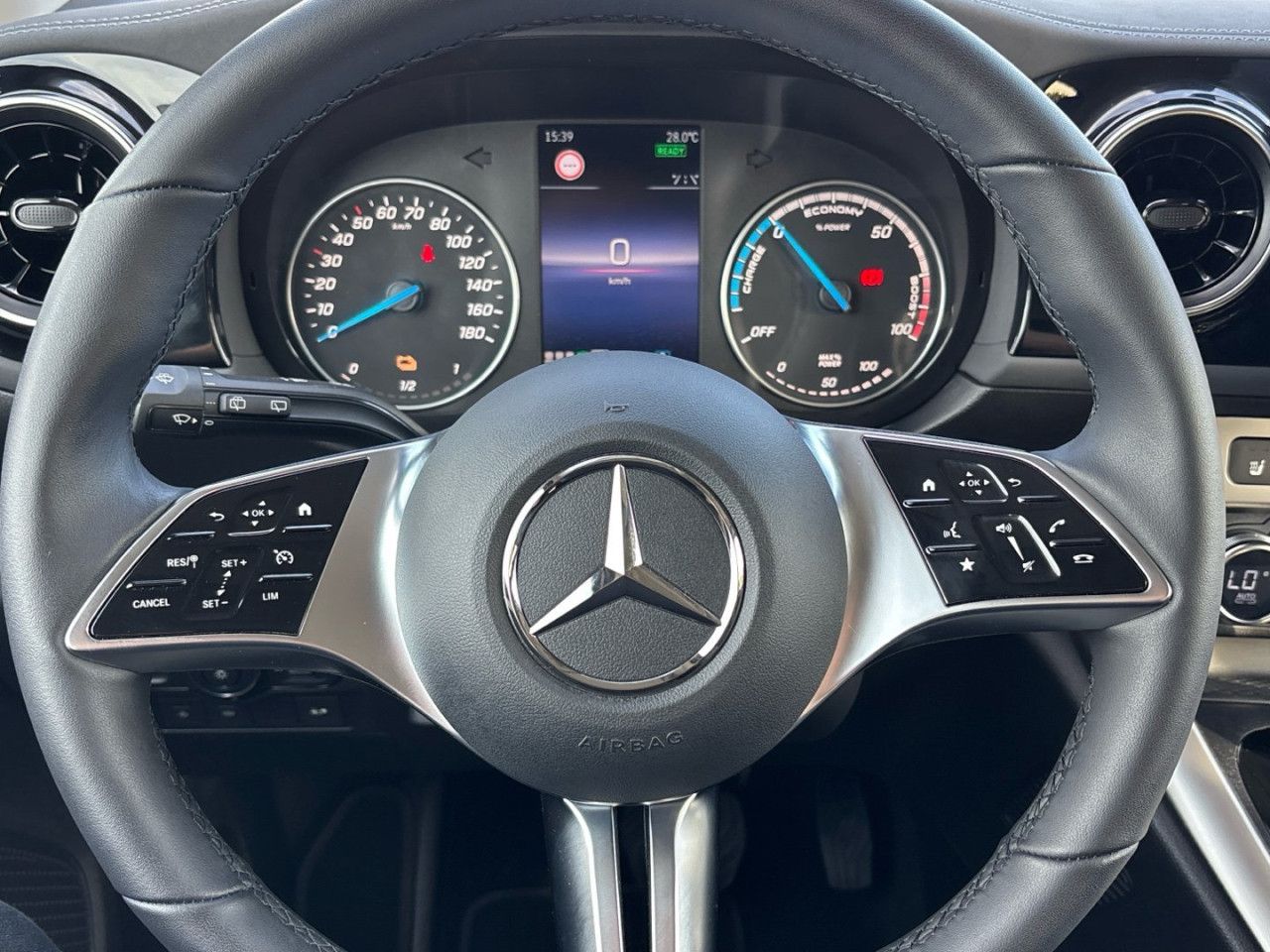 Mercedes-Benz EQT – Bild 16