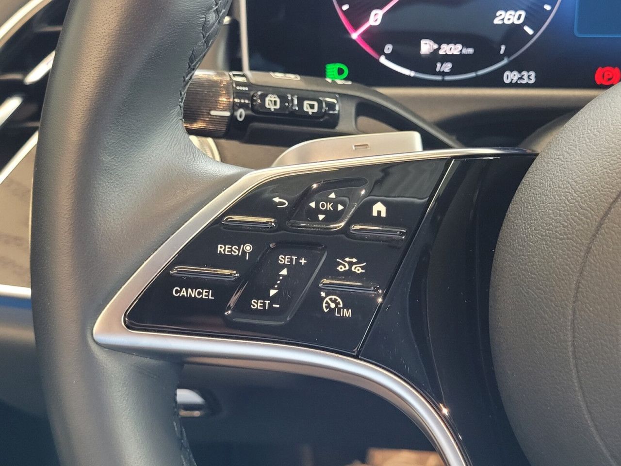 Mercedes-Benz E-Klasse – Bild 24