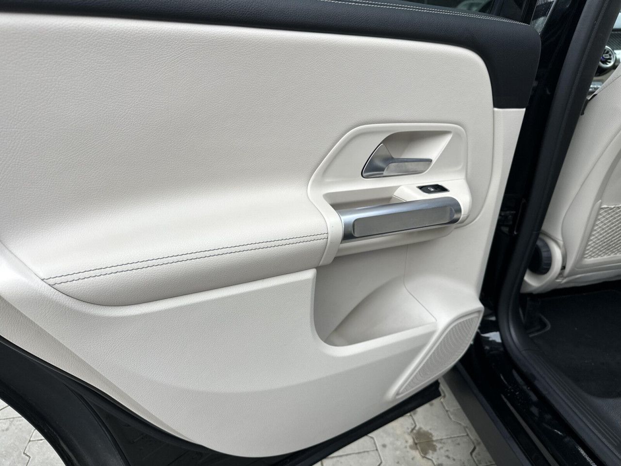 Zdj&eogon;cie pojazdu 19 / 22