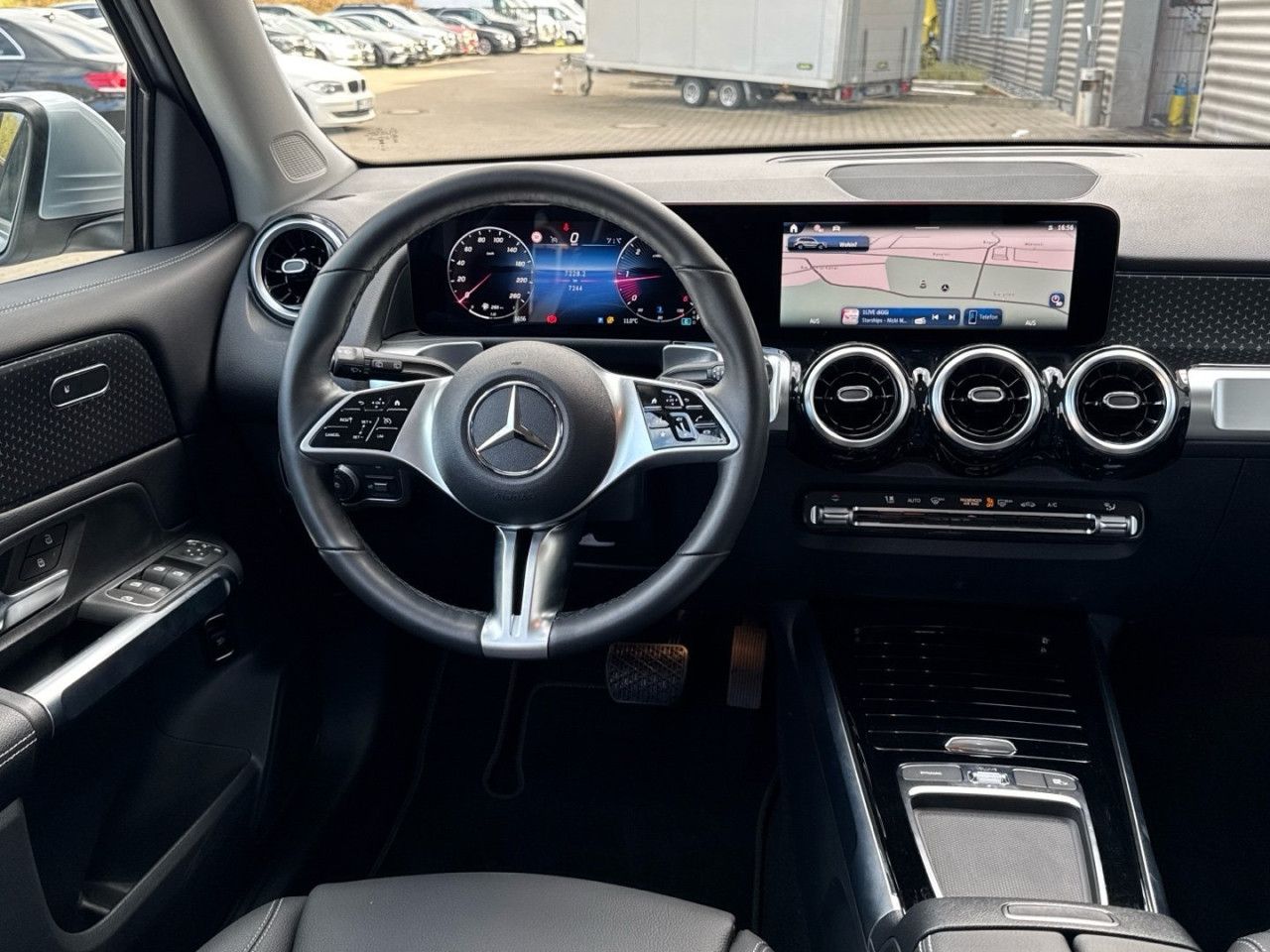 Mercedes-Benz GLB – Bild 8