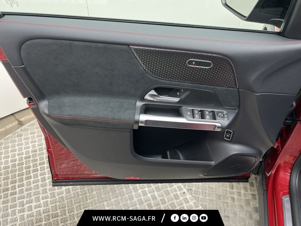 Photo du v&eacute;hicule 12 / 18