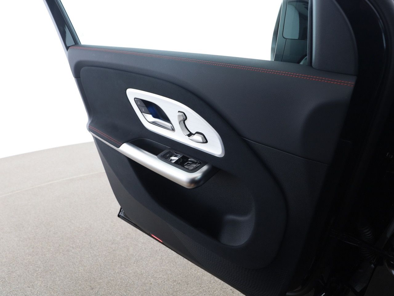 Mercedes-Benz GLB – Bild 13