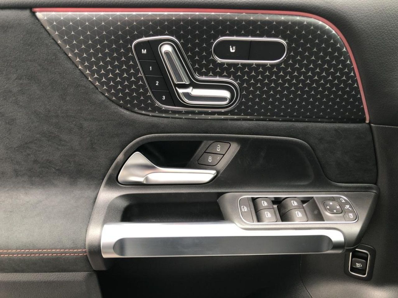 Mercedes-Benz GLB – Bild 15