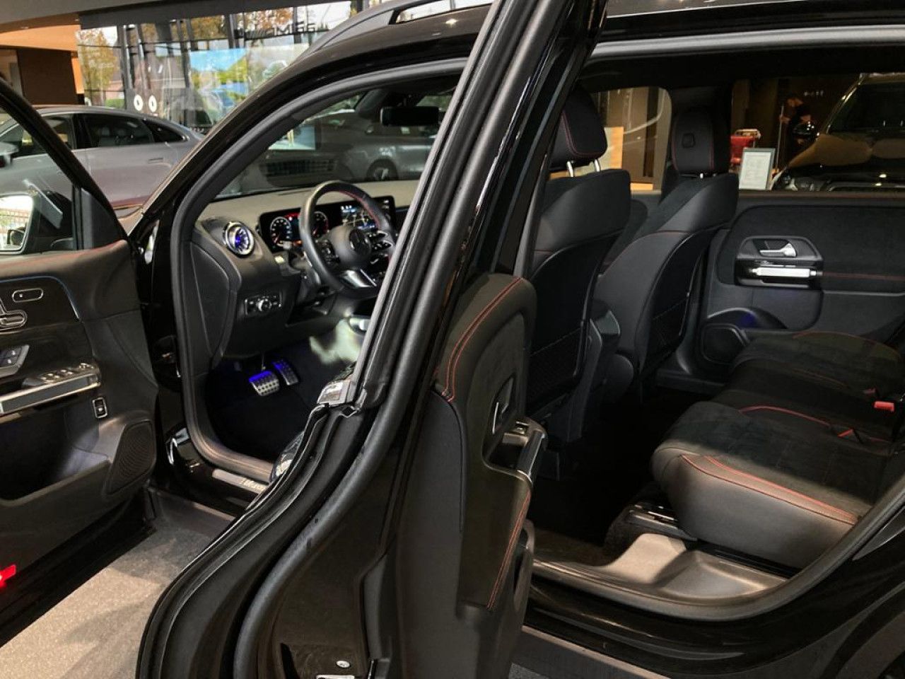 Mercedes-Benz GLB – Bild 9