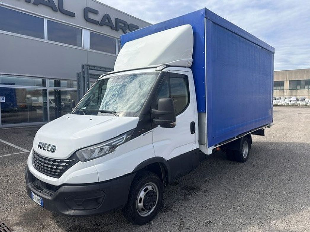 IVECO | 35C18