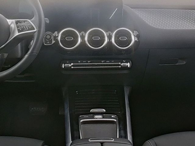 Last viewed vehicle image 4