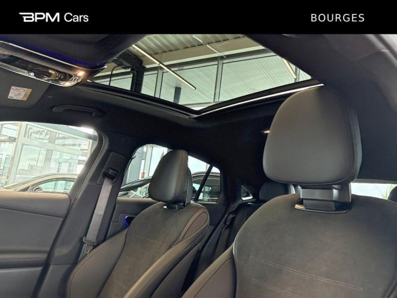 Photo du v&eacute;hicule 14 / 18