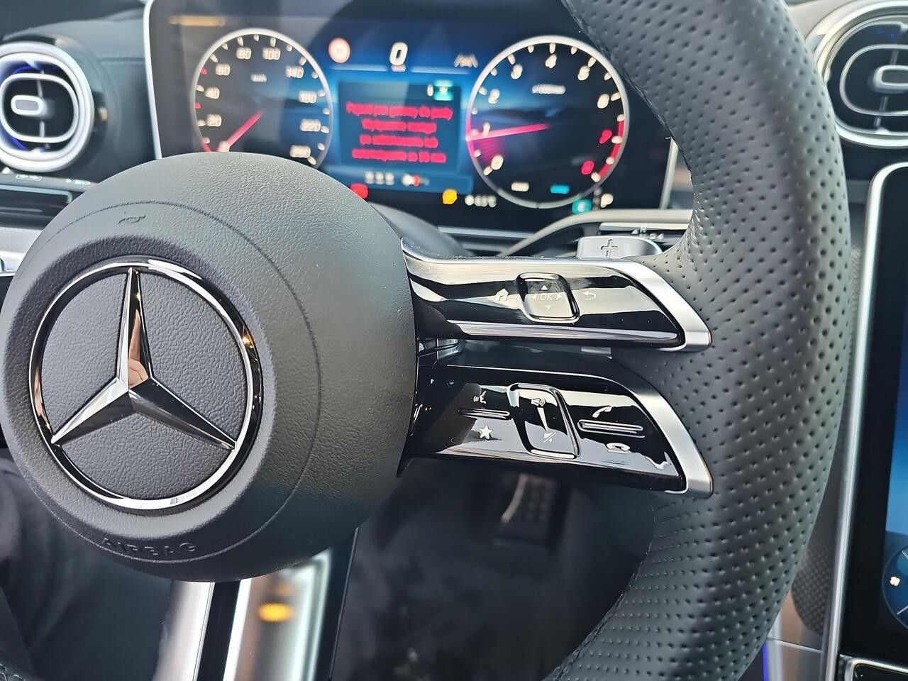 Zdjęcie pojazdu 18 / 23